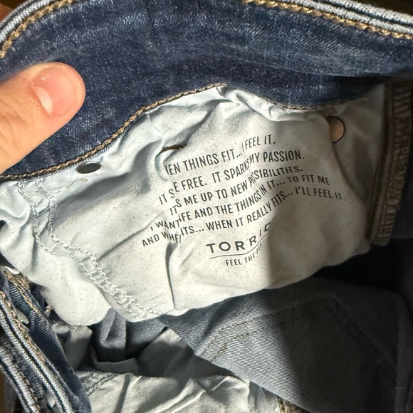 Torrid Jeggings FEEL THE FIT Super Soft Size 16 Dark Wash Stretchy Blue - Picture 8 of 11